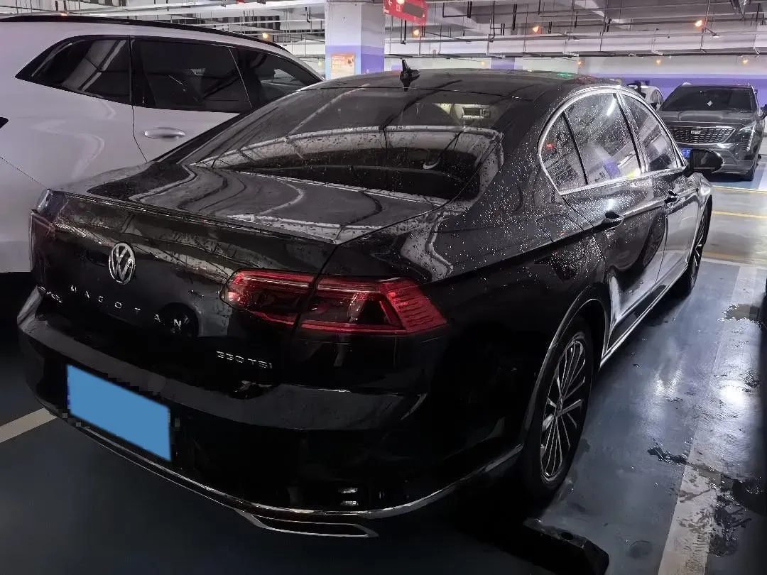 2020 Volkswagen Magotan 2.0T 186HP L4 7DCT,autocango,china used car exporter,china ev exporter,chinese used car exporter,chinese used ev exporter