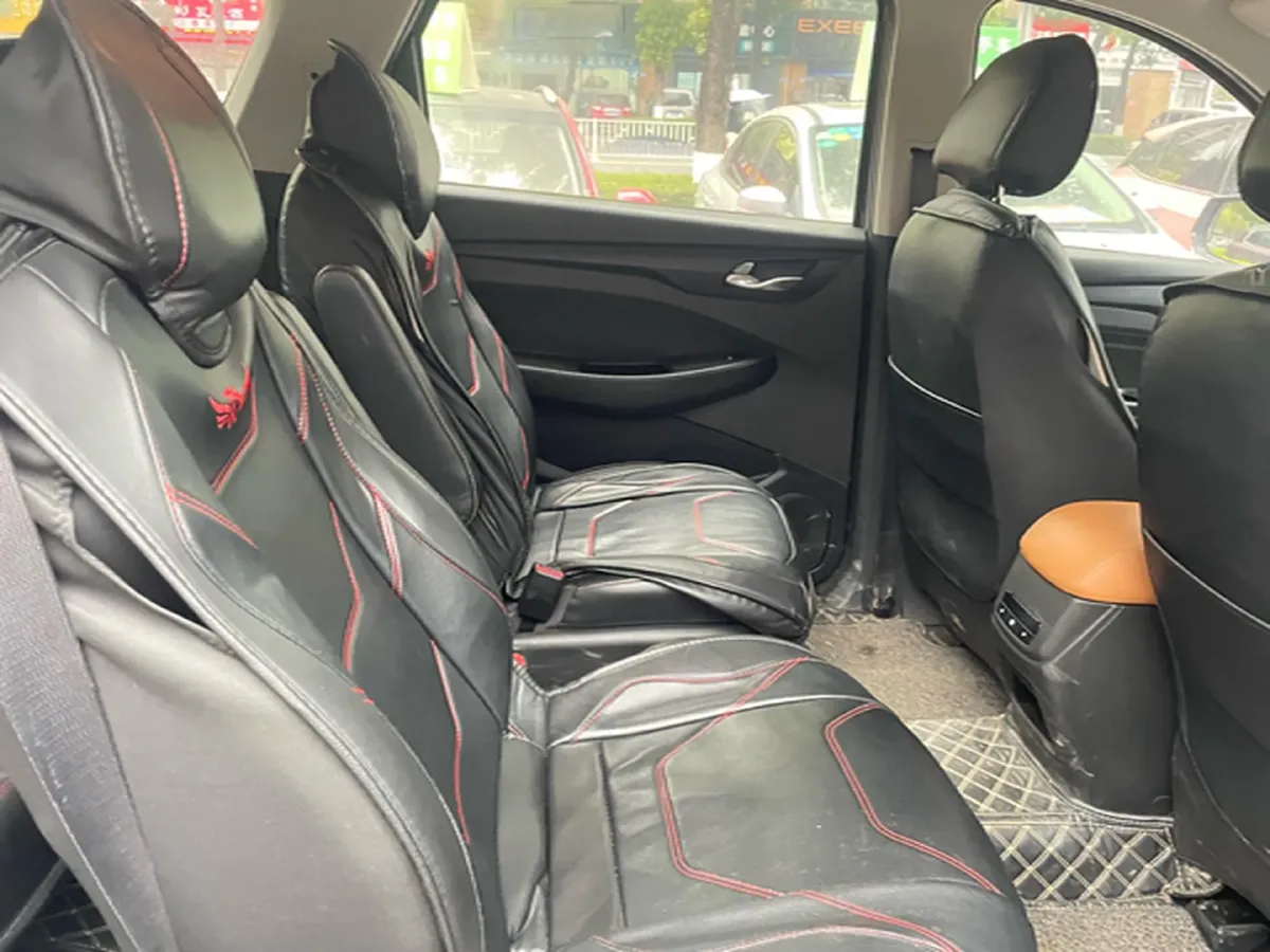 2018 WuLing HongGuang S3 1.5L 112HP L4 6MT,autocango,china used car exporter,china ev exporter,chinese used car exporter,chinese used ev exporter