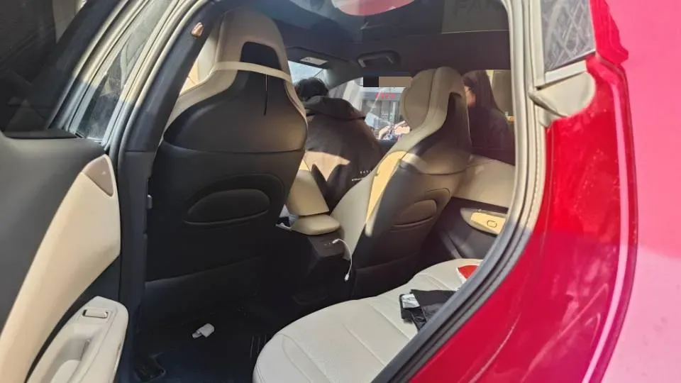 2025 Jetour Freeman 1.5T 184HP L4 7DCT,autocango,china used car exporter,china ev exporter,chinese used car exporter,chinese used ev exporter