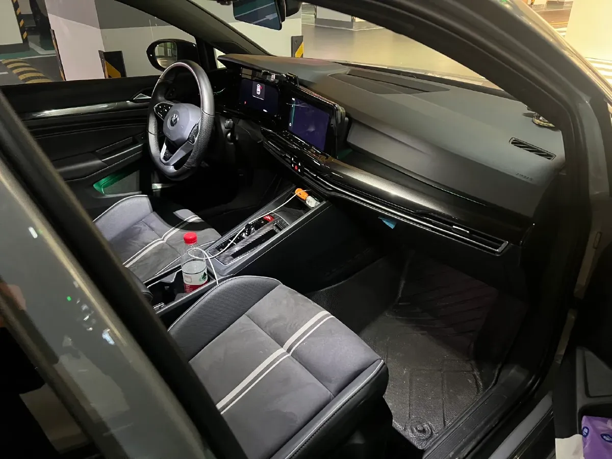 2023 Volkswagen Golf 1.4T 150HP L4 7DCT,autocango,china used car exporter,china ev exporter,chinese used car exporter,chinese used ev exporter