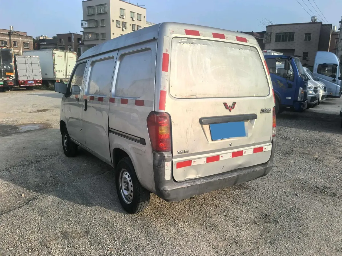 2020 WuLing ZhiGuang 1.2L 76HP L4 5MT,autocango,china used car exporter,china ev exporter,chinese used car exporter,chinese used ev exporter