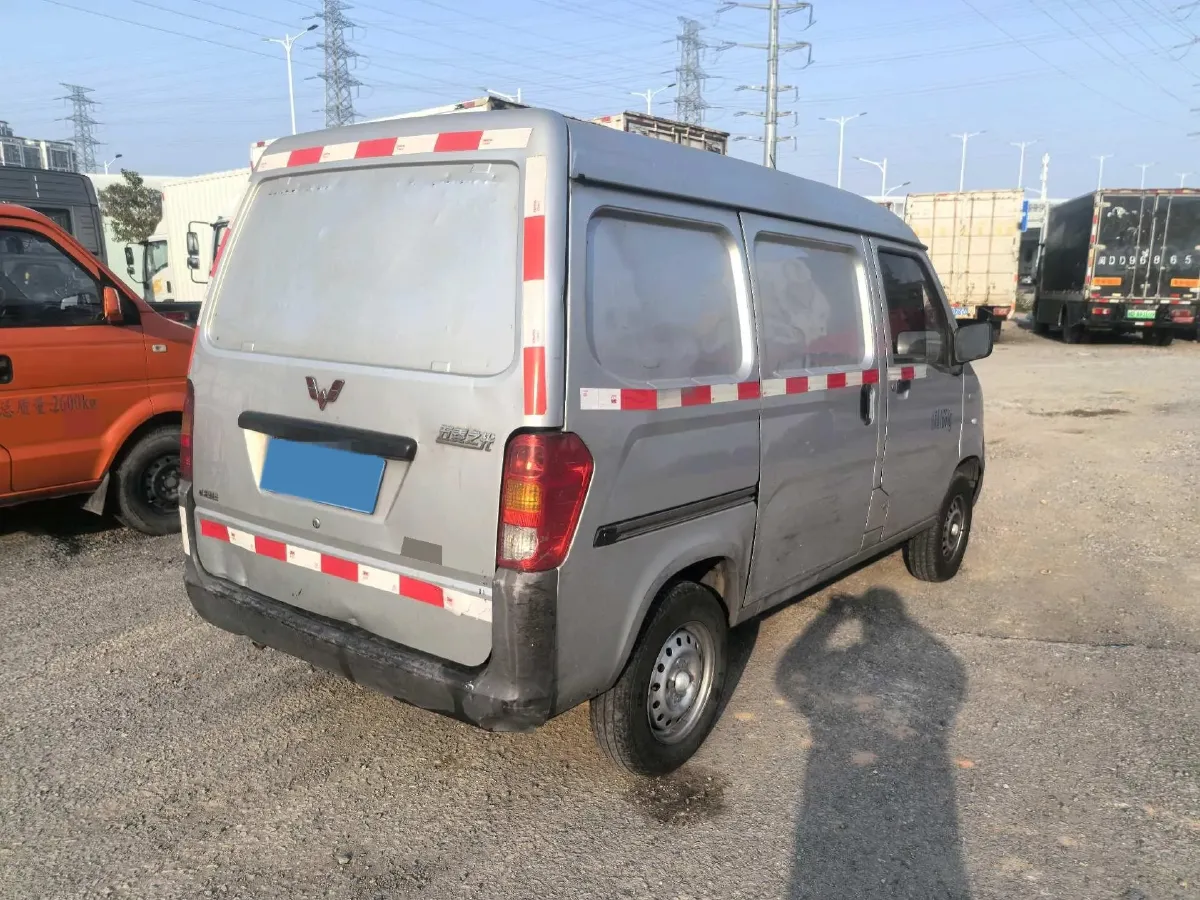 2020 WuLing ZhiGuang 1.2L 76HP L4 5MT,autocango,china used car exporter,china ev exporter,chinese used car exporter,chinese used ev exporter