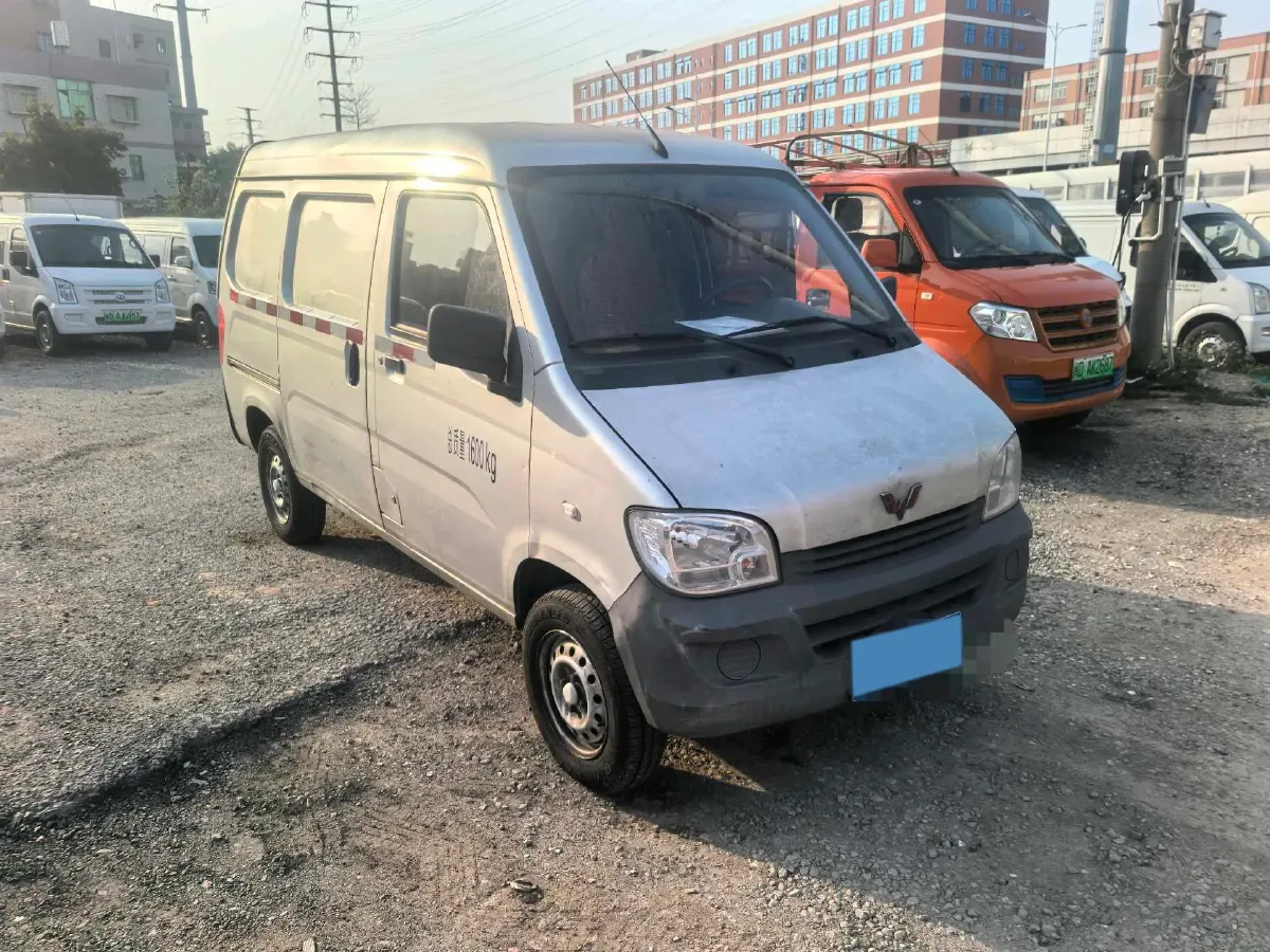 2020 WuLing ZhiGuang 1.2L 76HP L4 5MT,autocango,china used car exporter,china ev exporter,chinese used car exporter,chinese used ev exporter