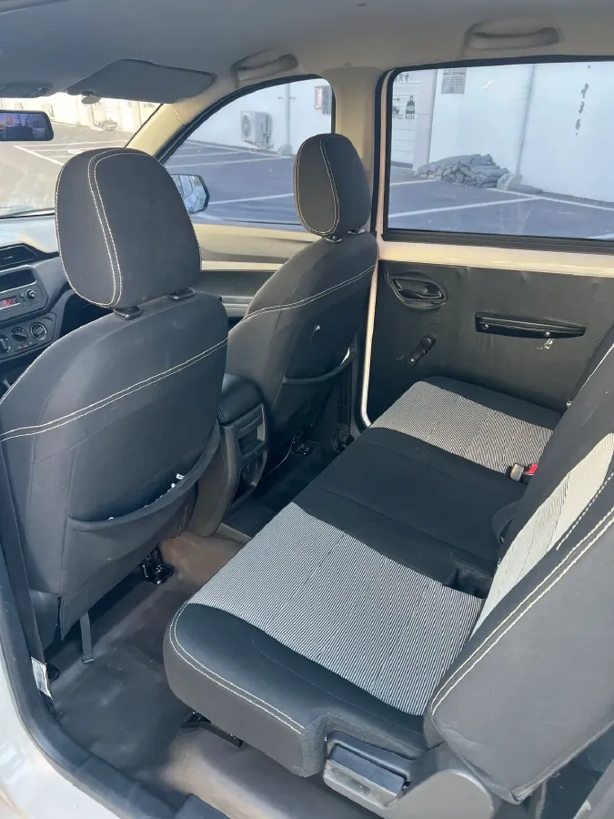 2021 WuLing RongGuang New Truck 1.5L 99HP L4 5MT,autocango,china used car exporter,china ev exporter,chinese used car exporter,chinese used ev exporter