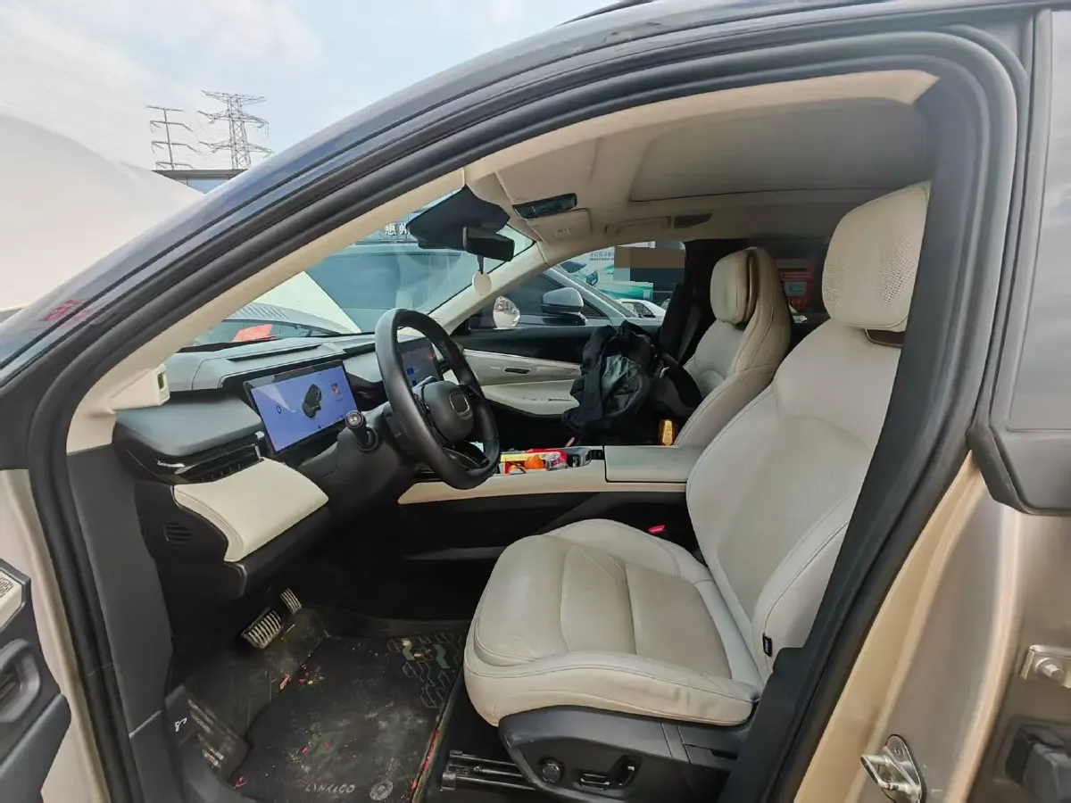 2023 LYNK&CO 08 EM-P 1.5T 163HP L4 3DHT PHEV 39.8KWH,autocango,china used car exporter,china ev exporter,chinese used car exporter,chinese used ev exporter