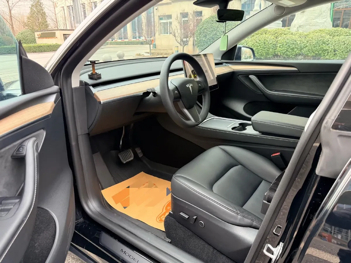 2022 Tesla Model Y BEV 60KWH,autocango,china used car exporter,china ev exporter,chinese used car exporter,chinese used ev exporter
