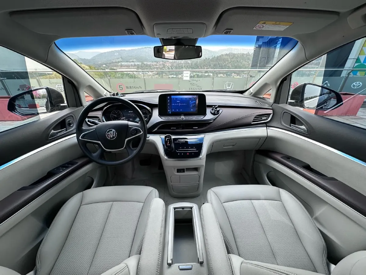 2022 Buick GL8 2.0T 237HP L4 9AT,autocango,china used car exporter,china ev exporter,chinese used car exporter,chinese used ev exporter