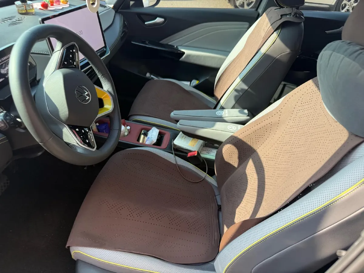 2025 Volkswagen ID.3 BEV 52.8KWH,autocango,china used car exporter,china ev exporter,chinese used car exporter,chinese used ev exporter