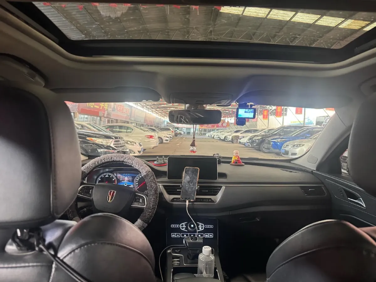 2022 HongQi H5 1.5T 169HP L4 7DCT,autocango,china used car exporter,china ev exporter,chinese used car exporter,chinese used ev exporter