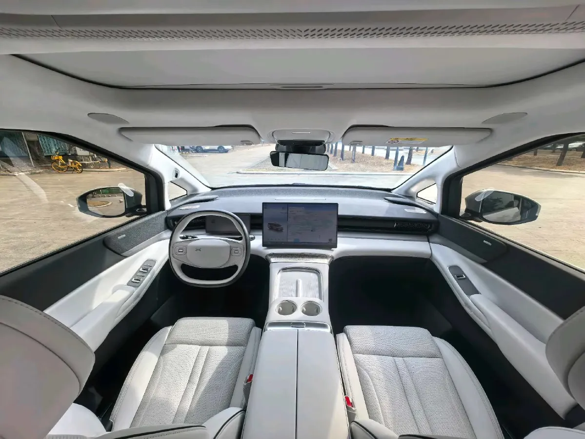 2024 Xpeng X9 BEV 101.5KWH,autocango,china used car exporter,china ev exporter,chinese used car exporter,chinese used ev exporter