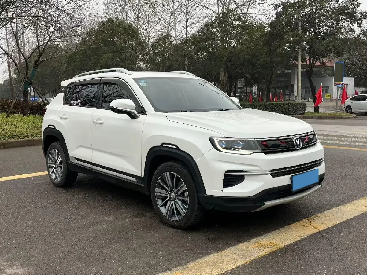 2019 ChangAn CS35 Plus 1.4T 158HP L4 7DCT,autocango,china used car exporter,china ev exporter,chinese used car exporter,chinese used ev exporter