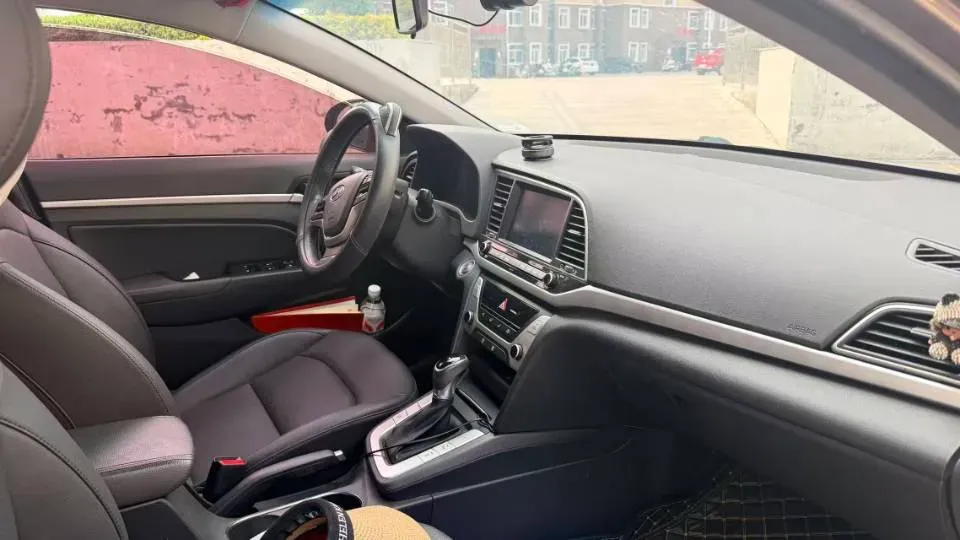 2016 Hyundai Elantra 1.6L 130HP L4 6AT,autocango,china used car exporter,china ev exporter,chinese used car exporter,chinese used ev exporter