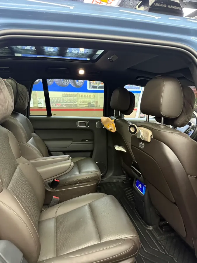 2023 Li L8 Range Extended 154HP REEV 40.9KWH,autocango,china used car exporter,china ev exporter,chinese used car exporter,chinese used ev exporter