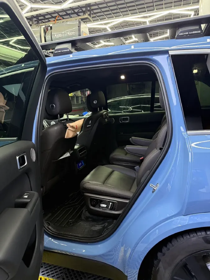 2023 Li L8 Range Extended 154HP REEV 40.9KWH,autocango,china used car exporter,china ev exporter,chinese used car exporter,chinese used ev exporter