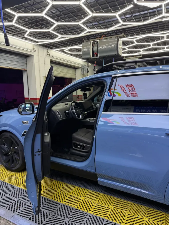 2023 Li L8 Range Extended 154HP REEV 40.9KWH,autocango,china used car exporter,china ev exporter,chinese used car exporter,chinese used ev exporter