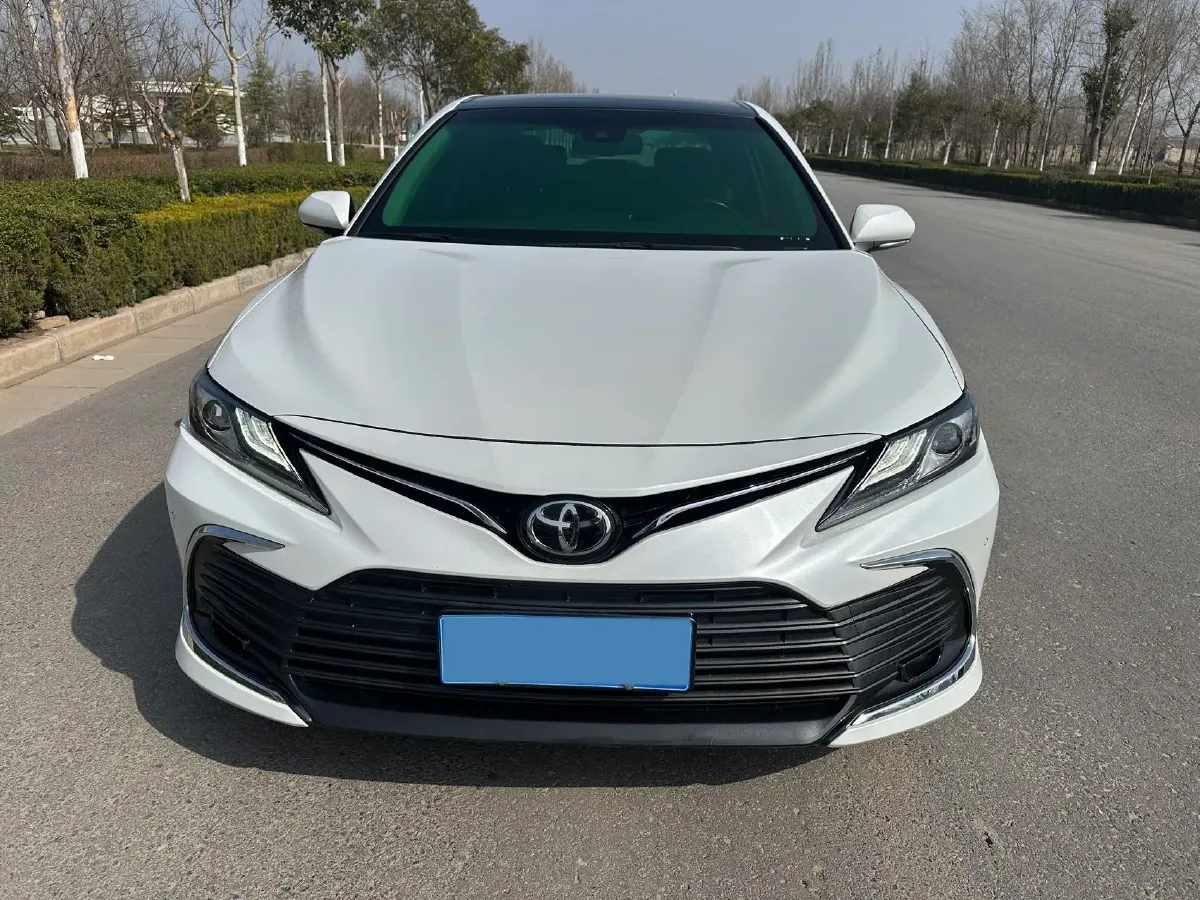 2021 Toyota Camry 2.5L 209HP L4 8AT,autocango,china used car exporter,china ev exporter,chinese used car exporter,chinese used ev exporter
