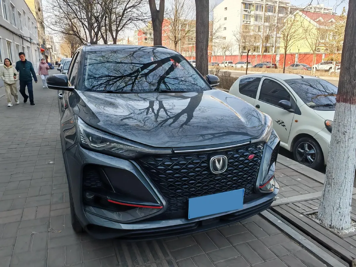 2020 ChangAn CS75 Plus 2.0T 233HP L4 8AT,autocango,china used car exporter,china ev exporter,chinese used car exporter,chinese used ev exporter