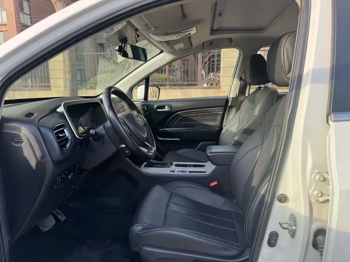 2021 GAC Trumpchi GS3 1.5T 169HP L4 6AT,autocango,china used car exporter,china ev exporter,chinese used car exporter,chinese used ev exporter