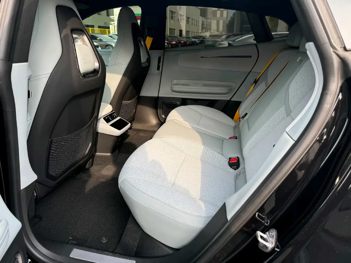 2024 Polestar 4 BEV 100KWH,autocango,china used car exporter,china ev exporter,chinese used car exporter,chinese used ev exporter