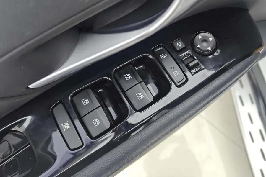 2023 Hyundai Tucson 1.5T 200HP L4 7DCT,autocango,china used car exporter,china ev exporter,chinese used car exporter,chinese used ev exporter