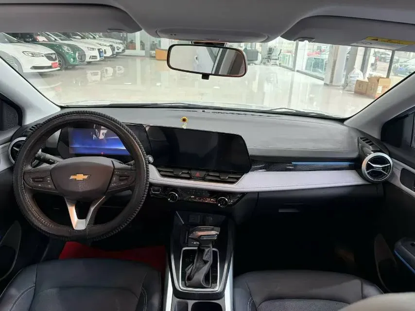 2023 Chevrolet Monza 1.5L 113HP L4 6DCT,autocango,china used car exporter,china ev exporter,chinese used car exporter,chinese used ev exporter