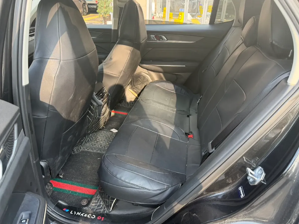 2021 LYNK&CO 01 2.0T 218HP L4 8AT,autocango,china used car exporter,china ev exporter,chinese used car exporter,chinese used ev exporter