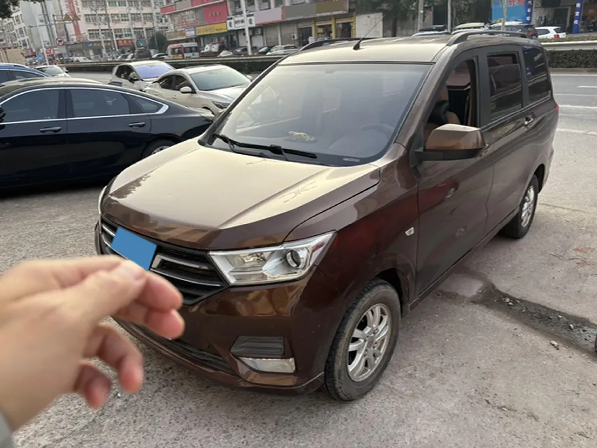 2018 WuLing HongGuang 1.5L 105HP L4 5MT,autocango,china used car exporter,china ev exporter,chinese used car exporter,chinese used ev exporter