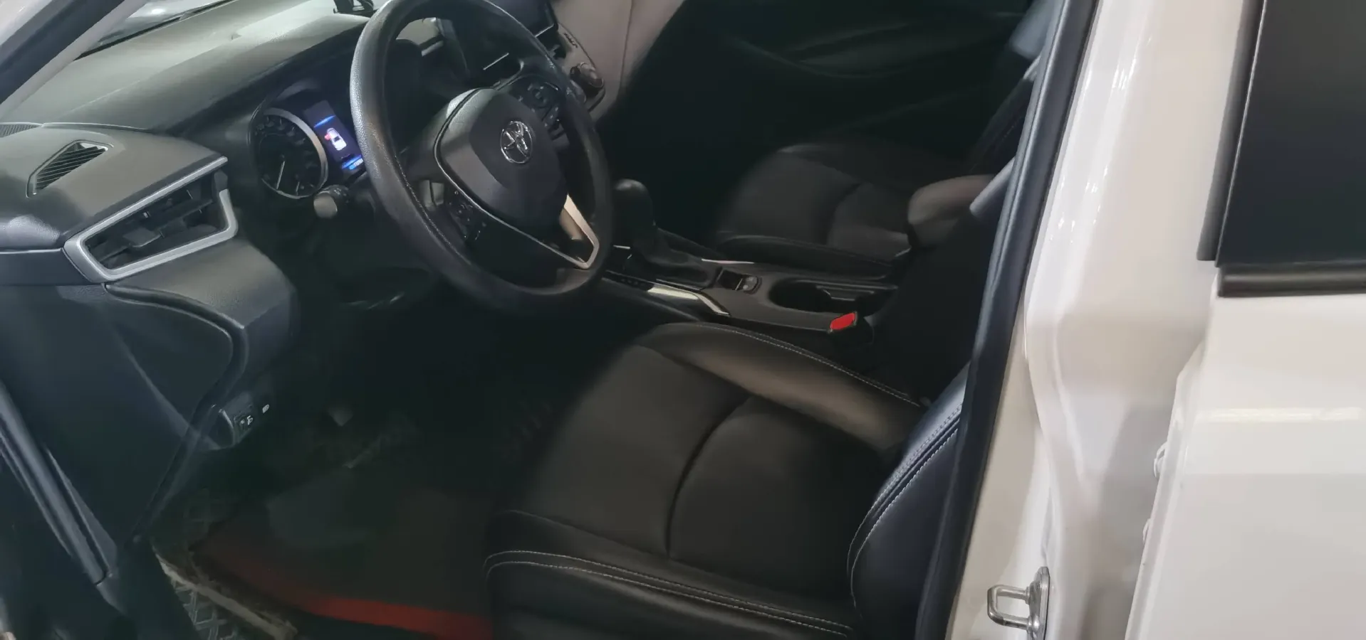 2021 Toyota Corolla 1.2T 116HP L4 CVT,autocango,china used car exporter,china ev exporter,chinese used car exporter,chinese used ev exporter