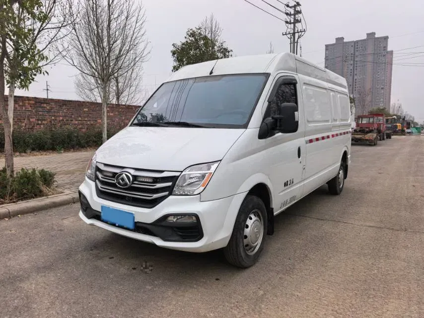2023 MAXUS XinTu V80 2.0T 139HP L4 6MT,autocango,china used car exporter,china ev exporter,chinese used car exporter,chinese used ev exporter