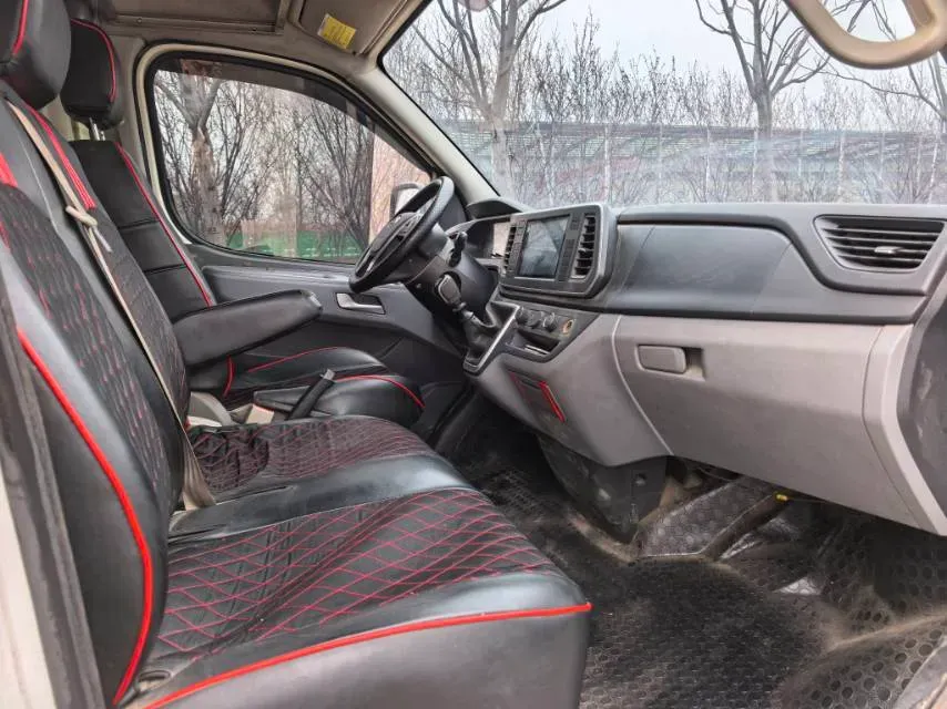 2023 MAXUS XinTu V80 2.0T 139HP L4 6MT,autocango,china used car exporter,china ev exporter,chinese used car exporter,chinese used ev exporter