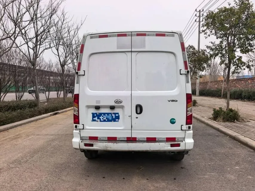 2023 MAXUS XinTu V80 2.0T 139HP L4 6MT,autocango,china used car exporter,china ev exporter,chinese used car exporter,chinese used ev exporter