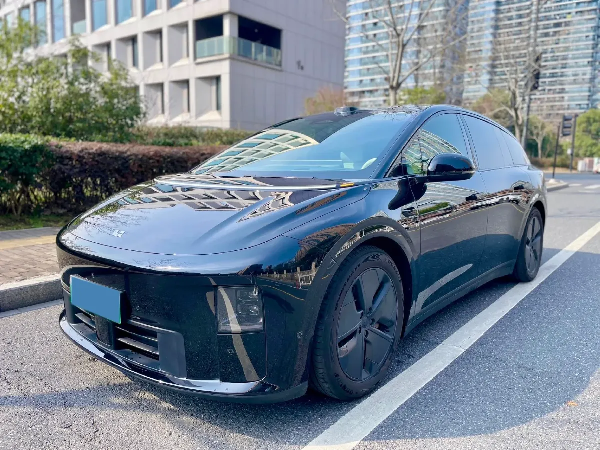 2025 Li i6 BEV,autocango,china used car exporter,china ev exporter,chinese used car exporter,chinese used ev exporter