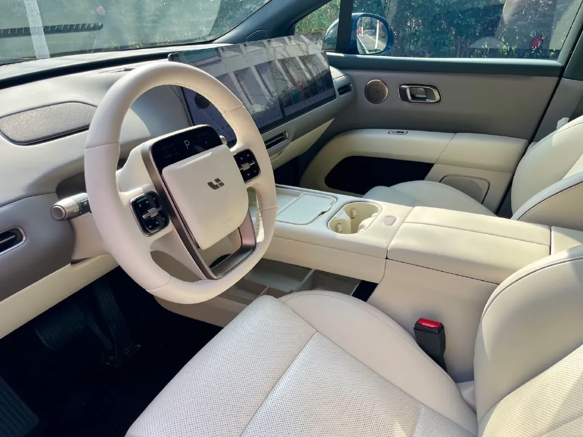 2025 Li i6 BEV,autocango,china used car exporter,china ev exporter,chinese used car exporter,chinese used ev exporter