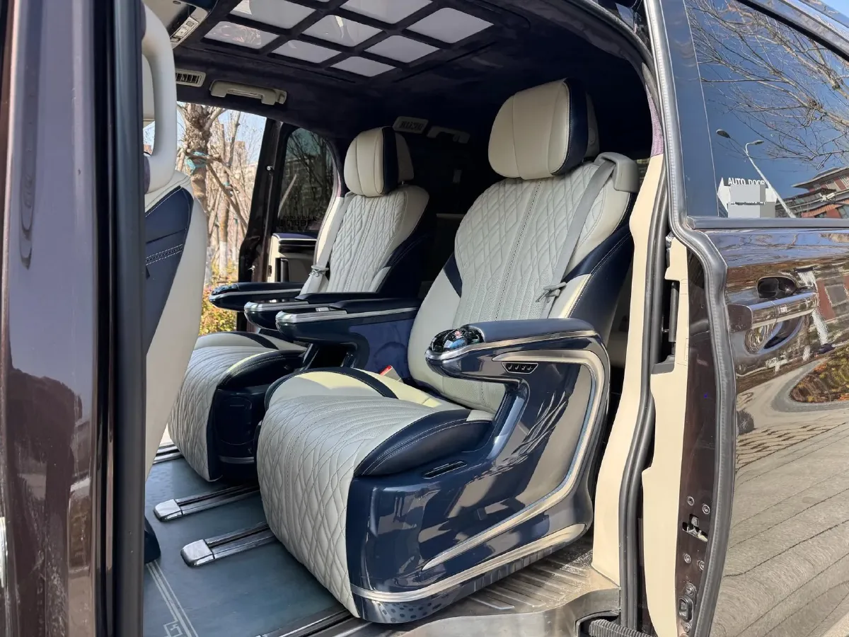 2020 Buick GL8 2.0T 237HP L4 9AT,autocango,china used car exporter,china ev exporter,chinese used car exporter,chinese used ev exporter