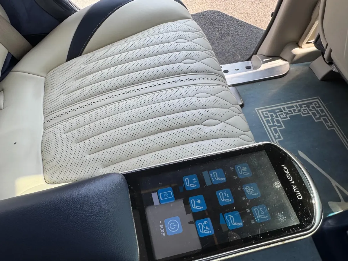 2020 Buick GL8 2.0T 237HP L4 9AT,autocango,china used car exporter,china ev exporter,chinese used car exporter,chinese used ev exporter