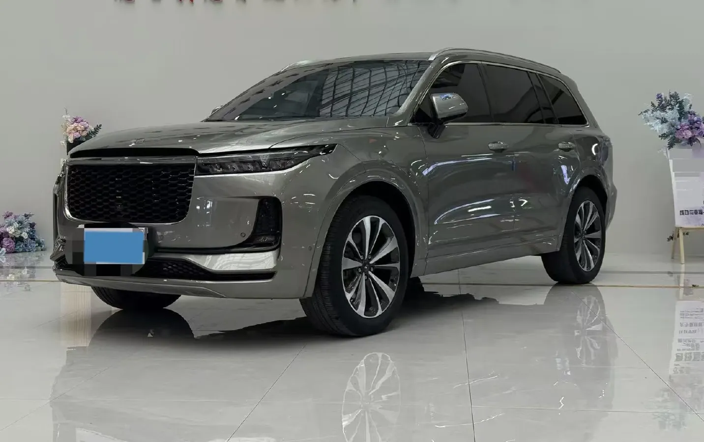 2021 Li ONE Range Extended 131HP REEV 40.5KWH,autocango,china used car exporter,china ev exporter,chinese used car exporter,chinese used ev exporter