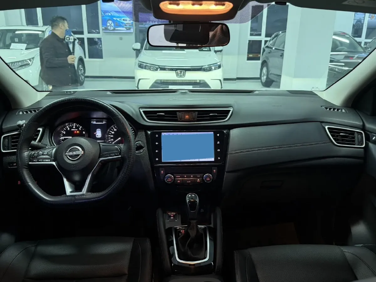 2023 Nissan Qashqai 2.0L 151HP L4 CVT,autocango,china used car exporter,china ev exporter,chinese used car exporter,chinese used ev exporter