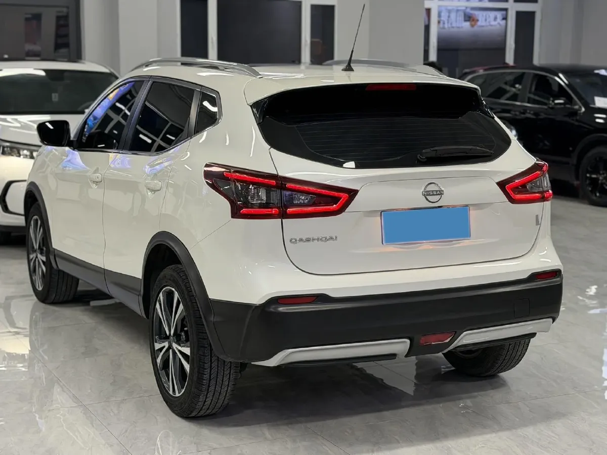 2023 Nissan Qashqai 2.0L 151HP L4 CVT,autocango,china used car exporter,china ev exporter,chinese used car exporter,chinese used ev exporter