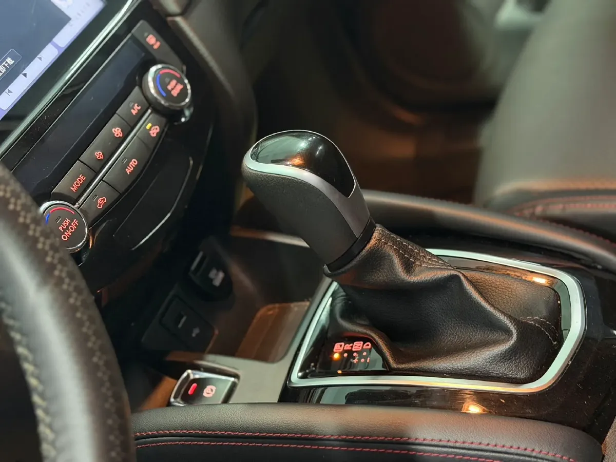 2023 Nissan Qashqai 2.0L 151HP L4 CVT,autocango,china used car exporter,china ev exporter,chinese used car exporter,chinese used ev exporter