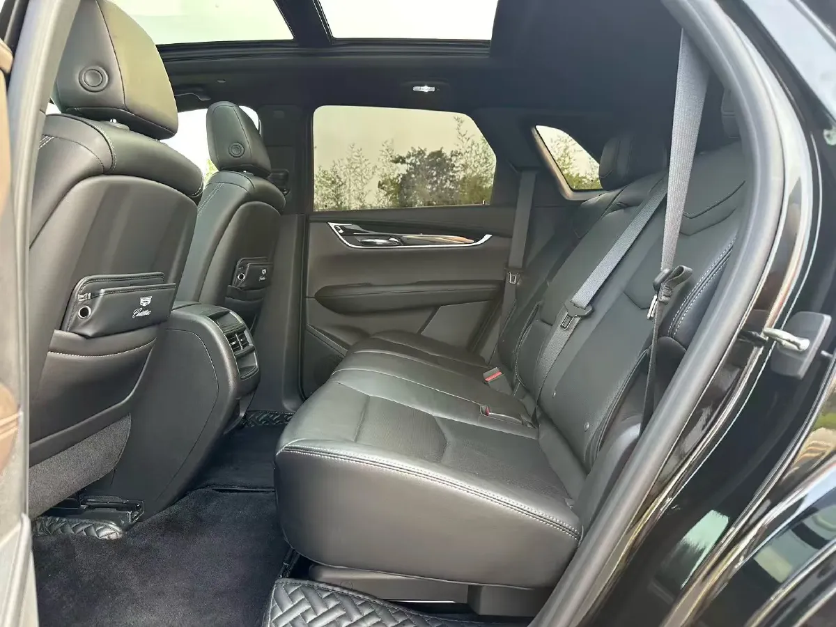 2020 Cadillac XT5 2.0T 237HP L4 9AT,autocango,china used car exporter,china ev exporter,chinese used car exporter,chinese used ev exporter