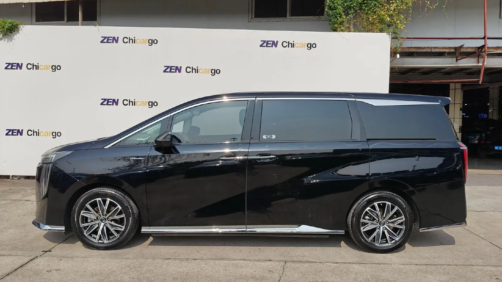 2024 GAC Trumpchi M8 2.0T 252HP L4 8AT,autocango,china used car exporter,china ev exporter,chinese used car exporter,chinese used ev exporter