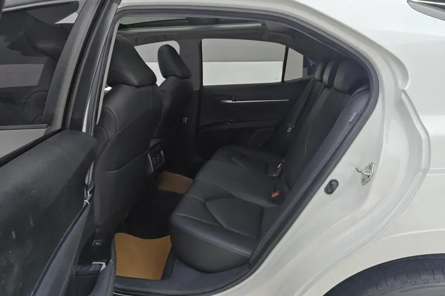 2019 Toyota Camry 2.5L 209HP L4 8AT,autocango,china used car exporter,china ev exporter,chinese used car exporter,chinese used ev exporter