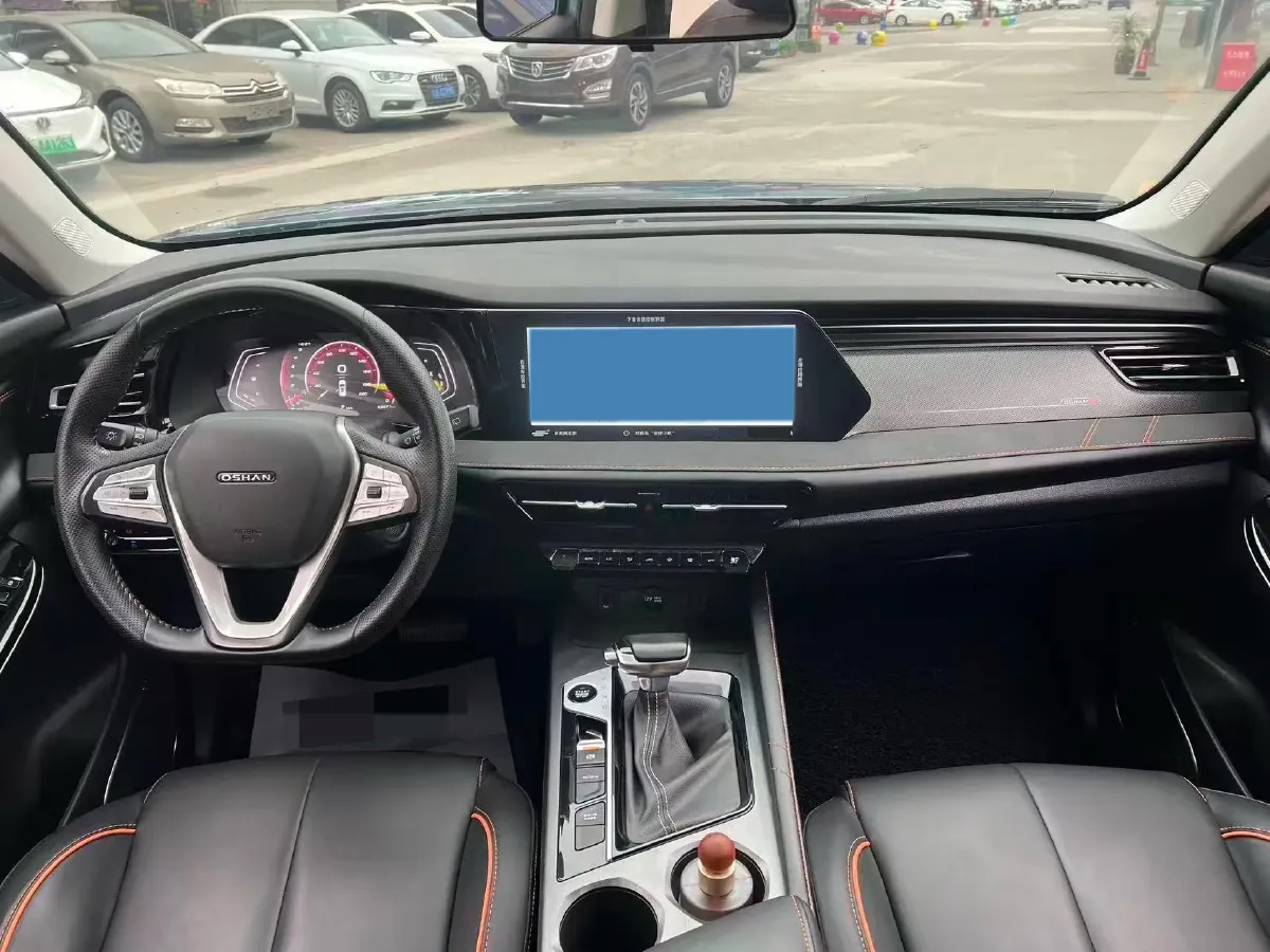 2022 ChangAn Oshan X7 Plus 1.5T 188HP L4 7DCT,autocango,china used car exporter,china ev exporter,chinese used car exporter,chinese used ev exporter