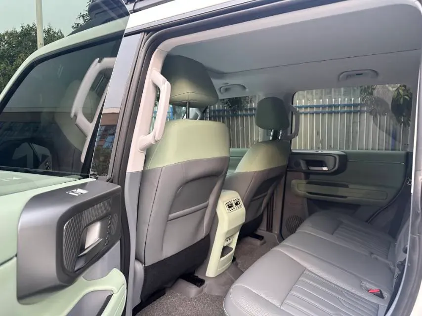 2025 Beijing BJ40 REEV REEV 188HP REEV 40.3KWH,autocango,china used car exporter,china ev exporter,chinese used car exporter,chinese used ev exporter