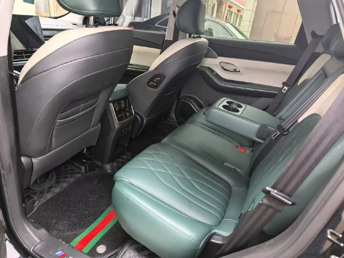 2023 Jetour Traveller 2.0T 254HP L4 7DCT,autocango,china used car exporter,china ev exporter,chinese used car exporter,chinese used ev exporter