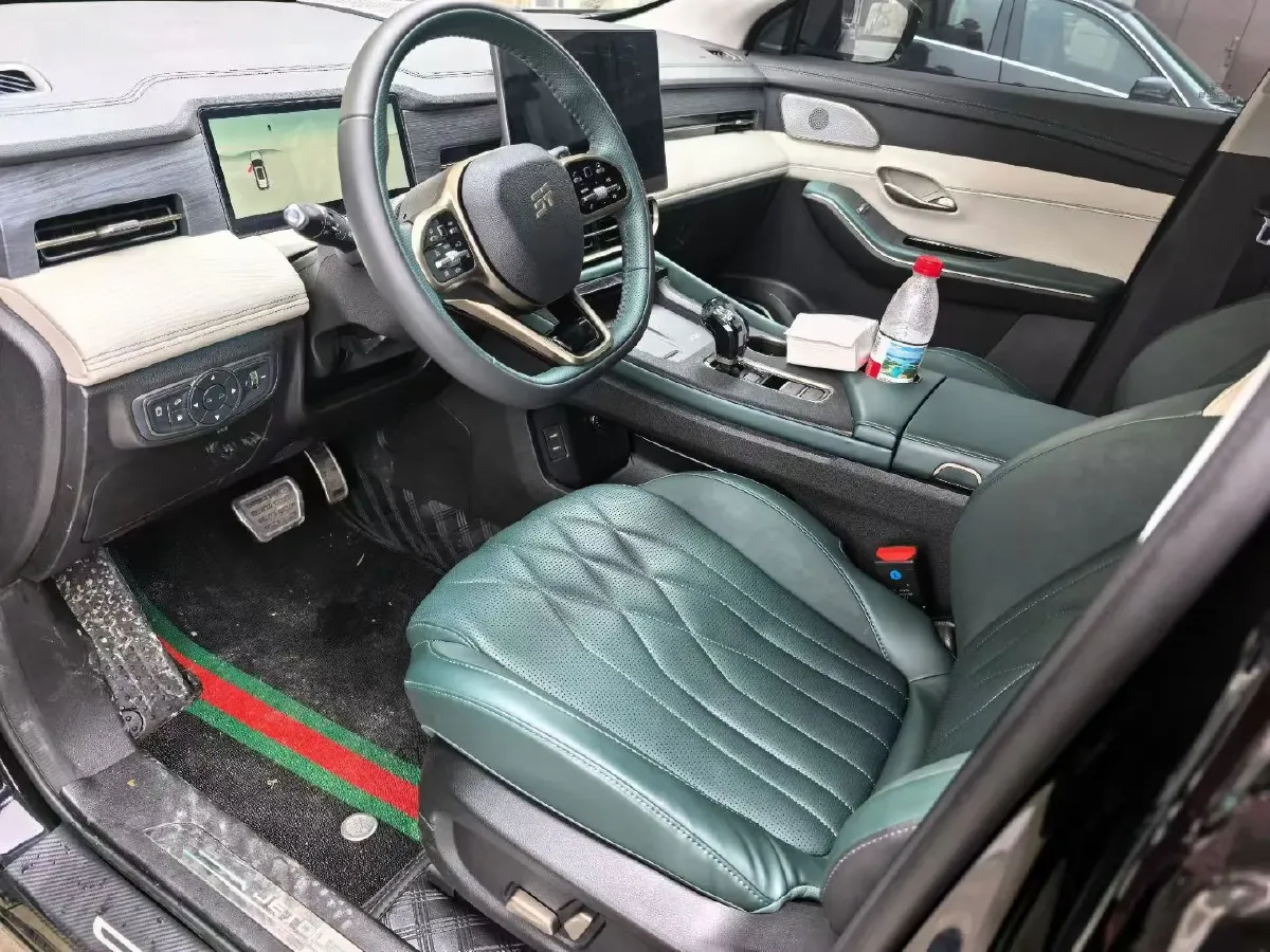 2023 Jetour Traveller 2.0T 254HP L4 7DCT,autocango,china used car exporter,china ev exporter,chinese used car exporter,chinese used ev exporter