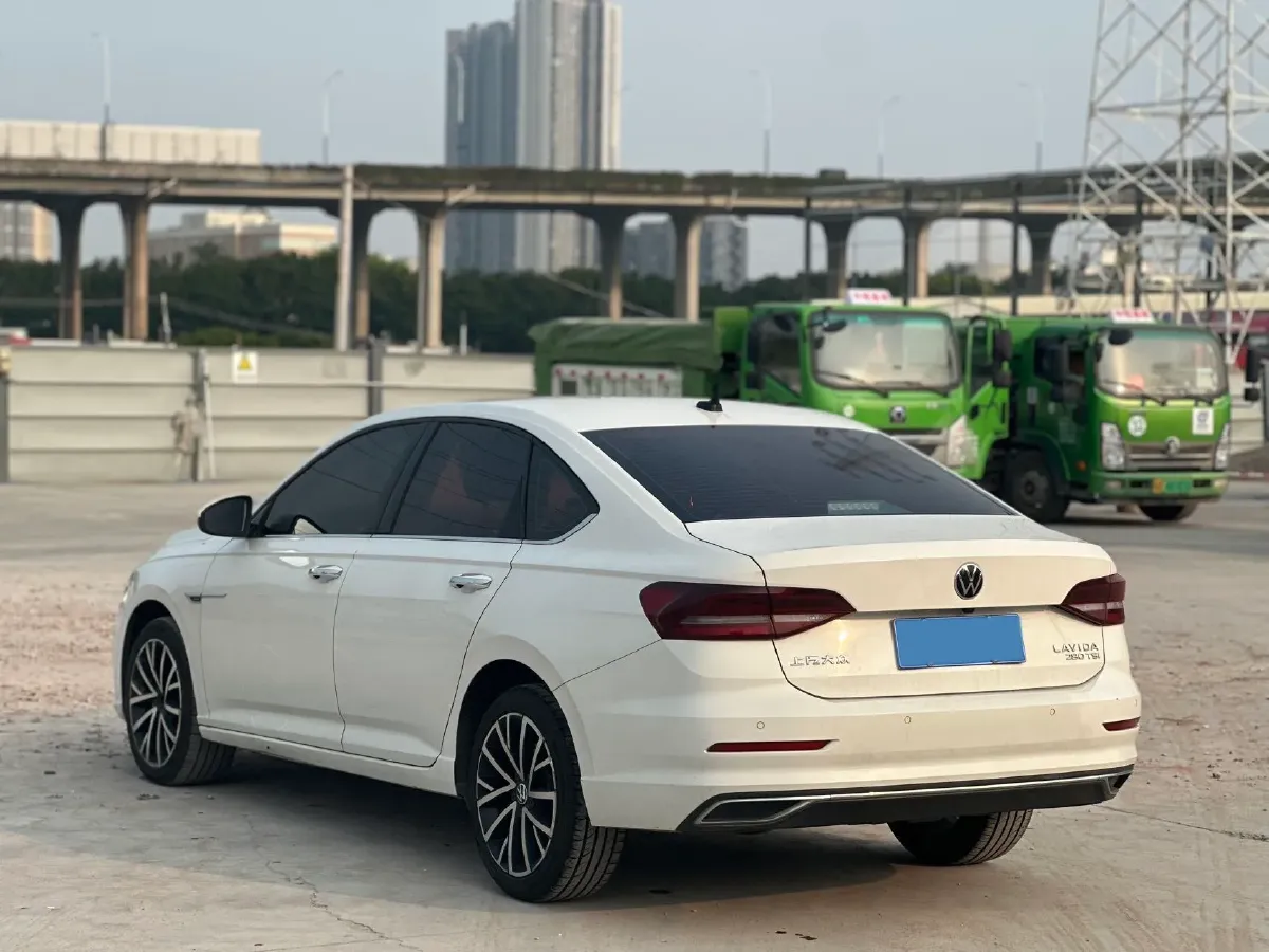 2021 Volkswagen Lavida 1.4T 150HP L4 7DCT,autocango,china used car exporter,china ev exporter,chinese used car exporter,chinese used ev exporter