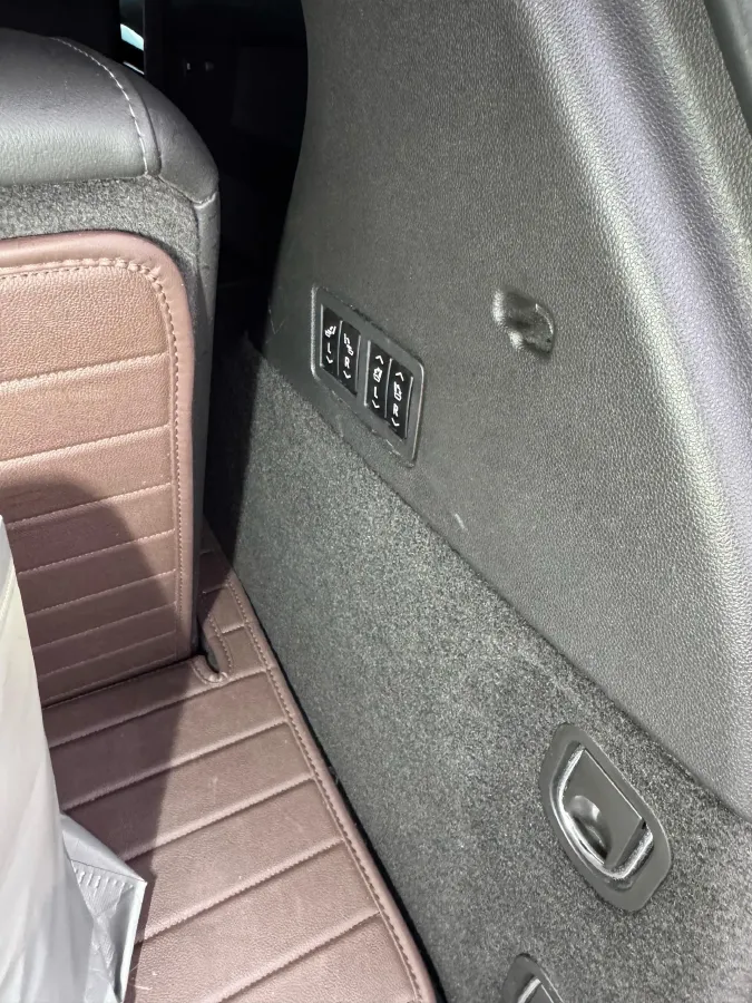 2022 Cadillac XT6 2.0T 237HP L4 9AT,autocango,china used car exporter,china ev exporter,chinese used car exporter,chinese used ev exporter