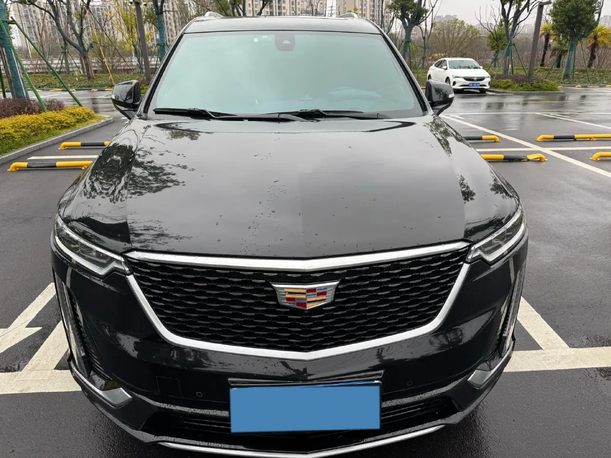 2022 Cadillac XT6 2.0T 237HP L4 9AT,autocango,china used car exporter,china ev exporter,chinese used car exporter,chinese used ev exporter