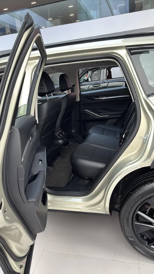 2024 Haval H6 1.5T 184HP L4 7DCT,autocango,china used car exporter,china ev exporter,chinese used car exporter,chinese used ev exporter